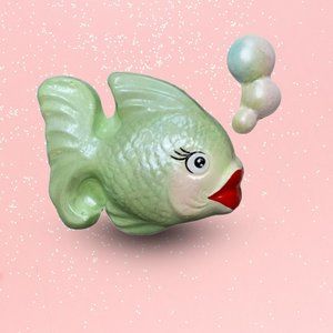 Chalkware Fish and Bubbles - Retro Style - Green
